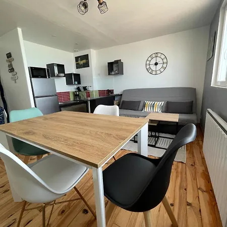 Sea Front Newly Designed Apartment, Appartamento *